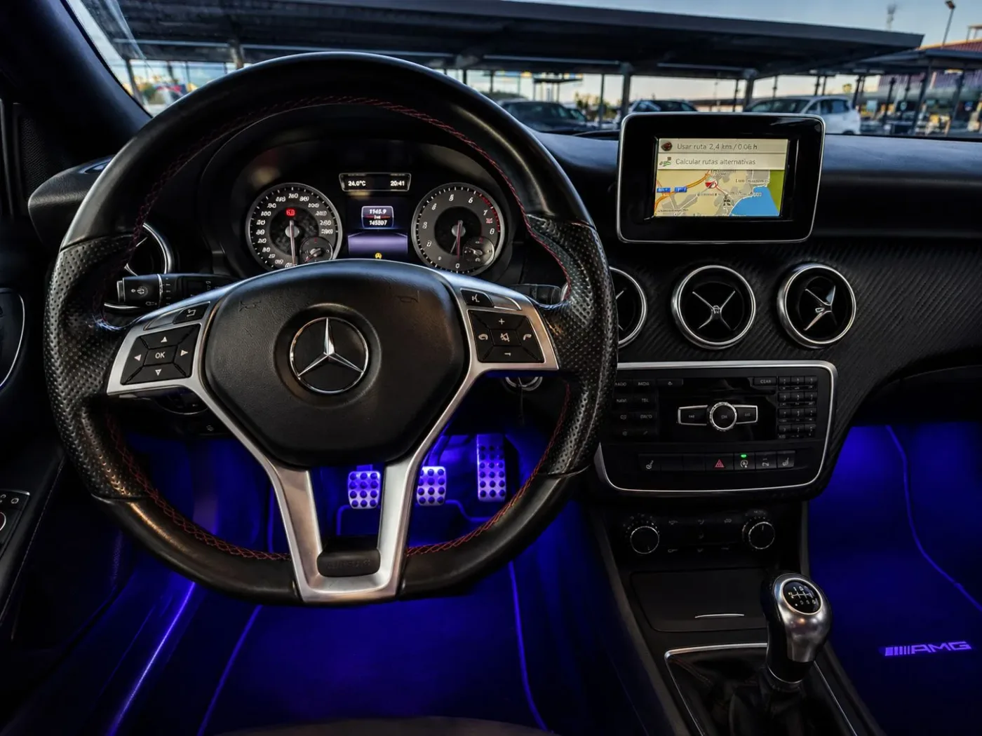 Mercedes-Benz Clase A 200 AMG 2016 foto 8
